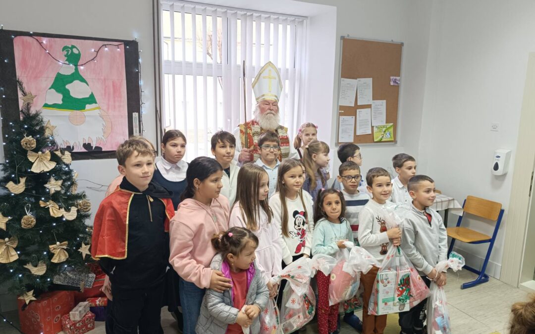 Podjela darova povodom blagdana svetog Nikole u Kozarevcu